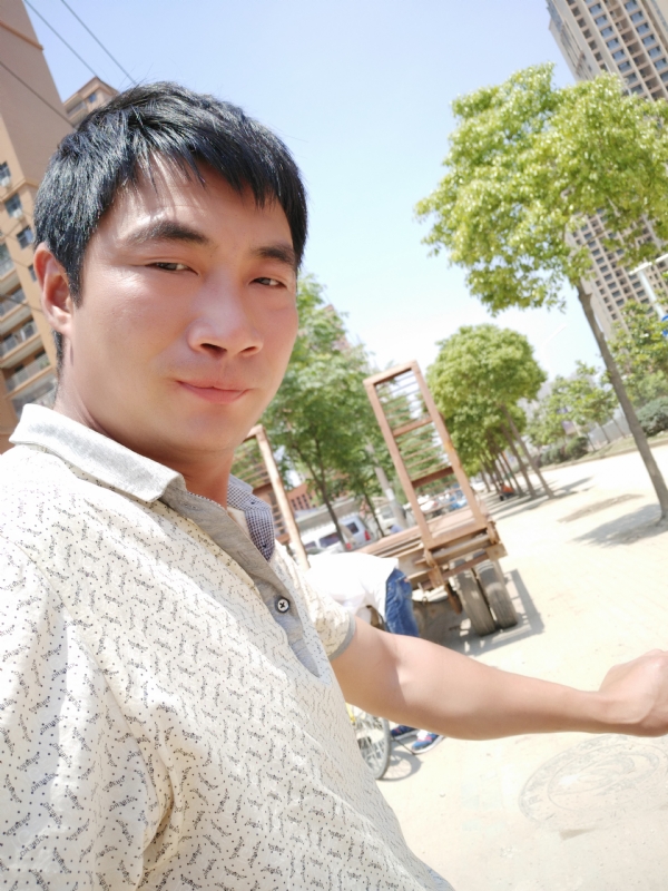 勇哥的第一张照片--沈阳相亲服务中心