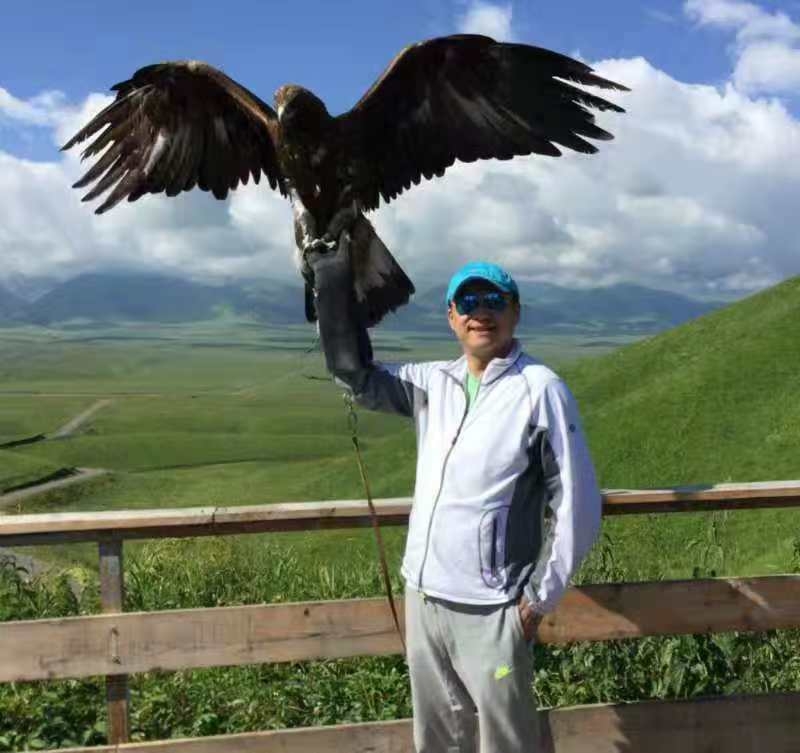 怀抱清风的第一张照片--沈阳相亲服务中心