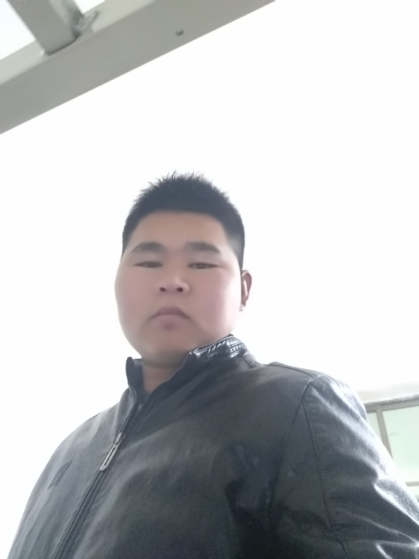 小哥的第一张照片--沈阳相亲服务中心