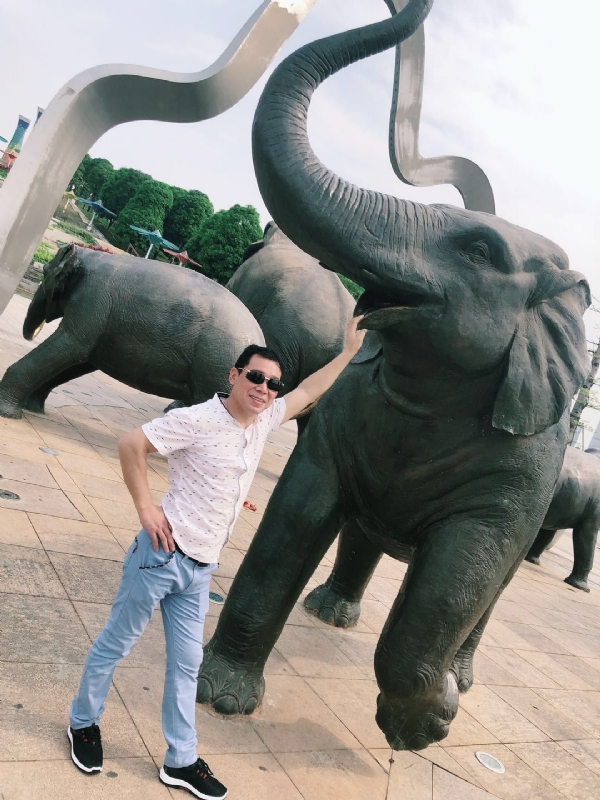 朝望大海的第三张照片--沈阳相亲服务中心