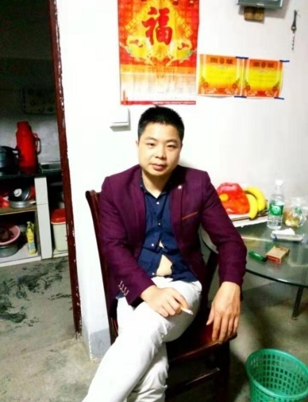 蓝色的微笑的第一张照片--沈阳相亲服务中心