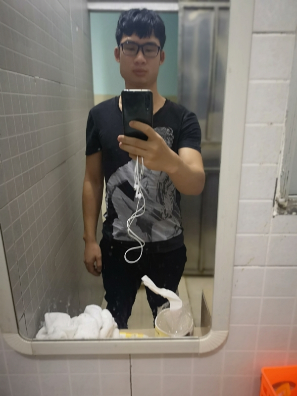 右手的执着的第一张照片--沈阳相亲服务中心