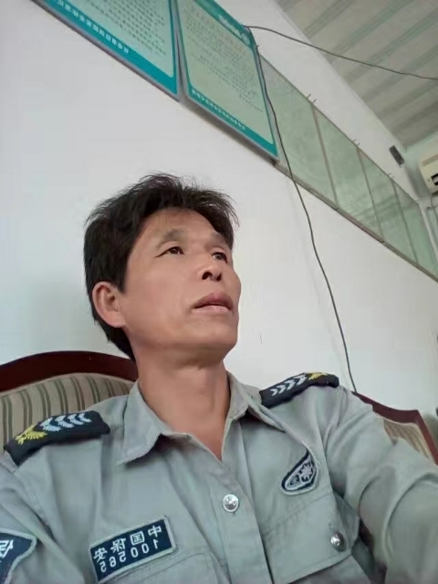 卧窗听雨的第一张照片--沈阳相亲服务中心