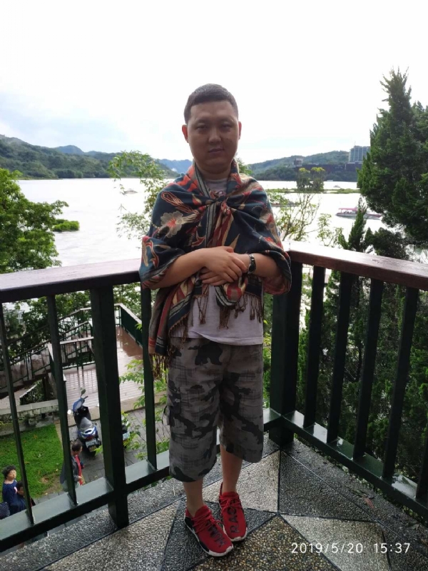 爱情里的俩个人的第一张照片--沈阳相亲服务中心