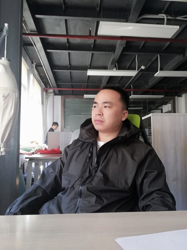 左眼皮跳跳的第一张照片--沈阳相亲服务中心