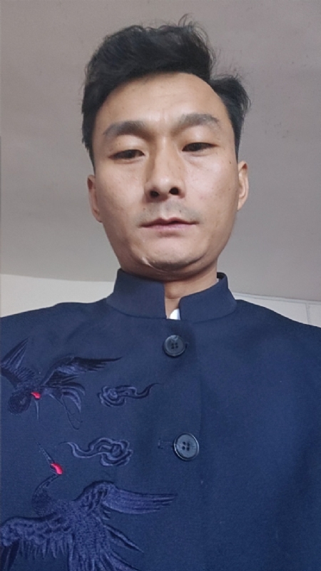 逆袭的小老鼠～龙long的第一张照片--沈阳相亲服务中心