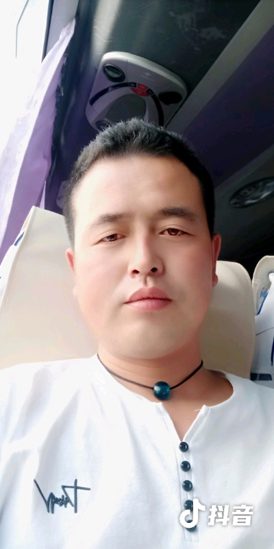 瞬间被爱上的第一张照片--沈阳相亲服务中心