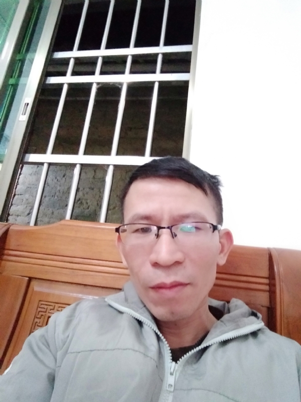 奋斗的第一张照片--沈阳相亲服务中心