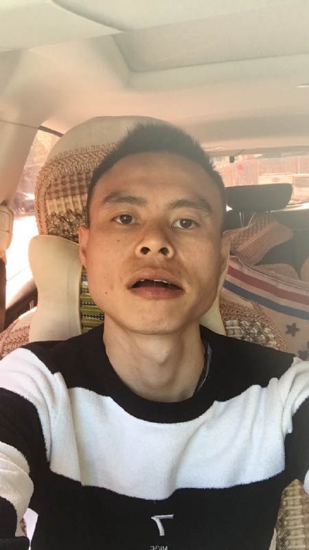 小何的第一张照片--沈阳相亲服务中心