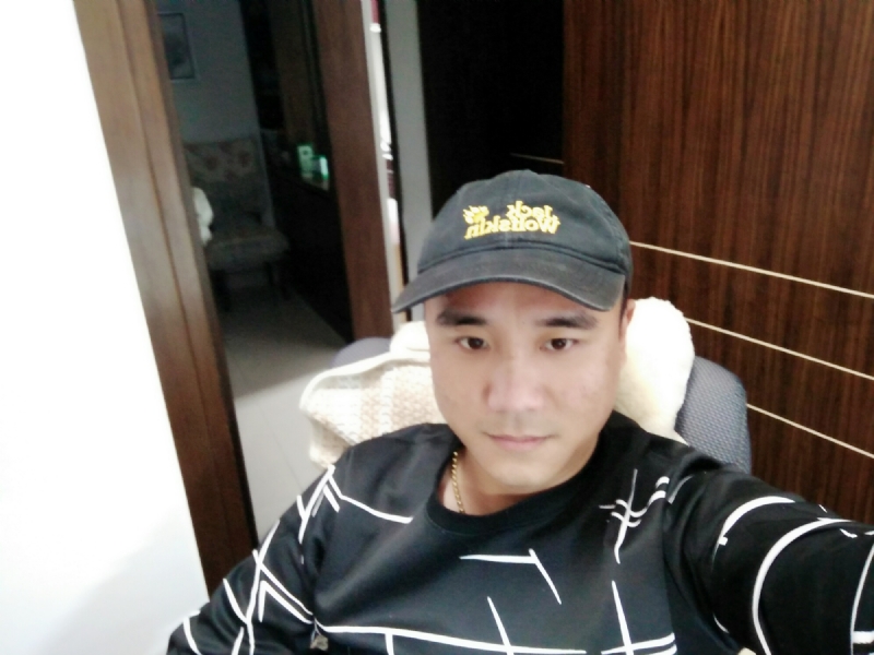 坚持我爱的第一张照片--沈阳相亲服务中心