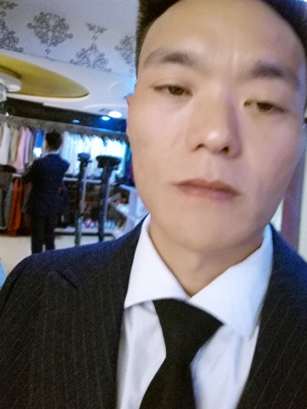 醉酒的蝴蝶的第二张照片--沈阳相亲服务中心