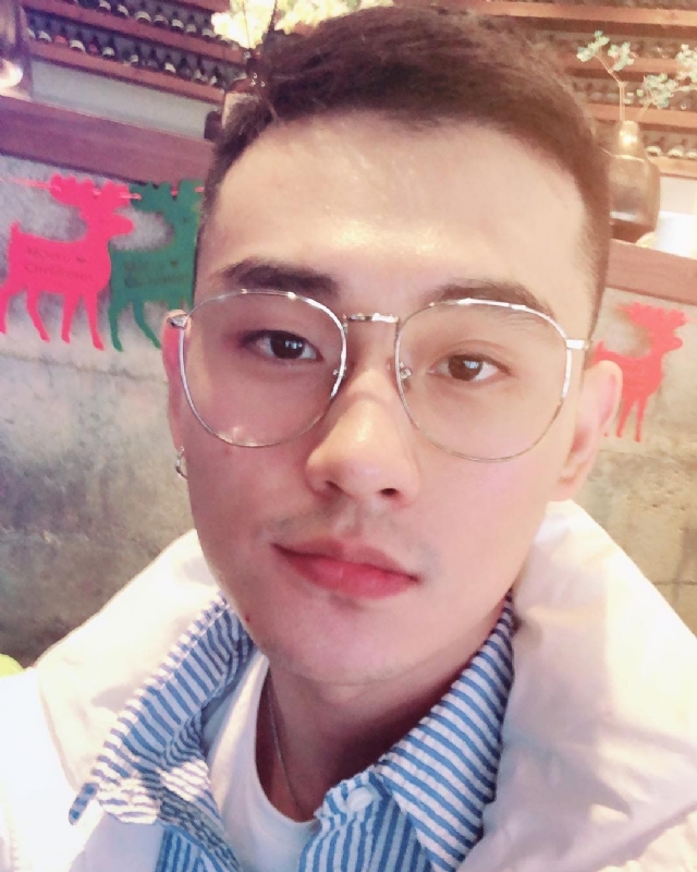 胡强很孤单的第一张照片--沈阳相亲服务中心