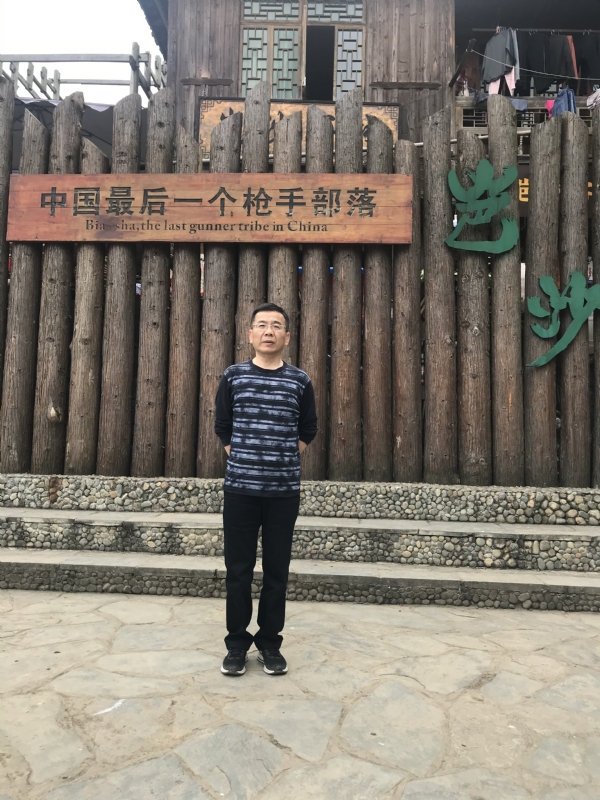 屯里的富豪的第一张照片--沈阳相亲服务中心