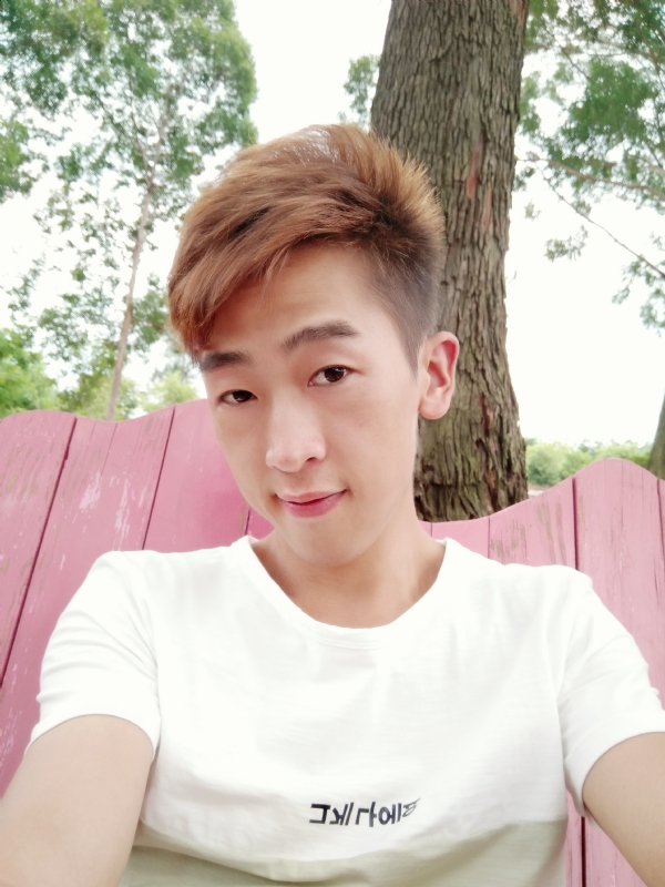 一觉睡到小时候的第一张照片--沈阳相亲服务中心