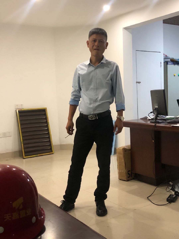 郁闷之中的第一张照片--沈阳相亲服务中心