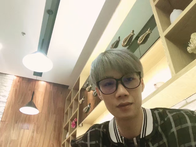 黄峰的第二张照片--沈阳相亲服务中心