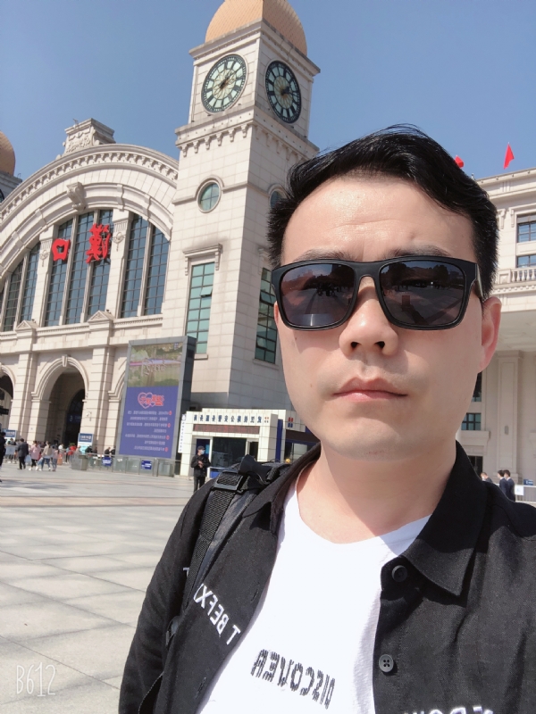 楚河畔的第一张照片--沈阳相亲服务中心