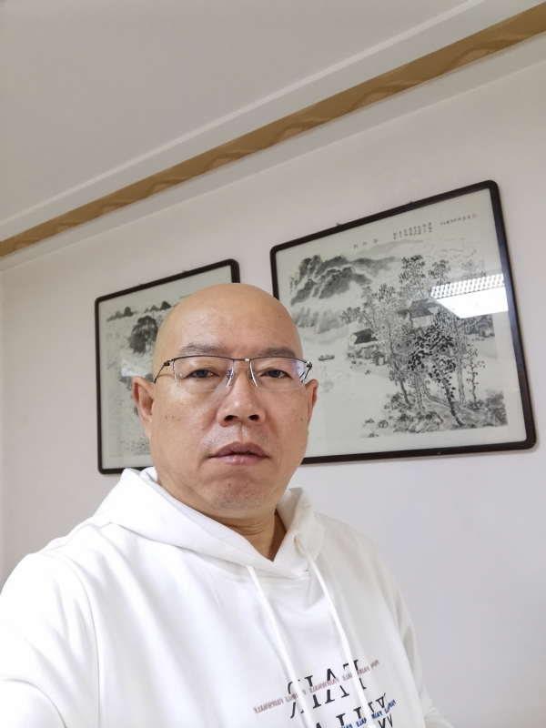 光头博士的第一张照片--沈阳相亲服务中心