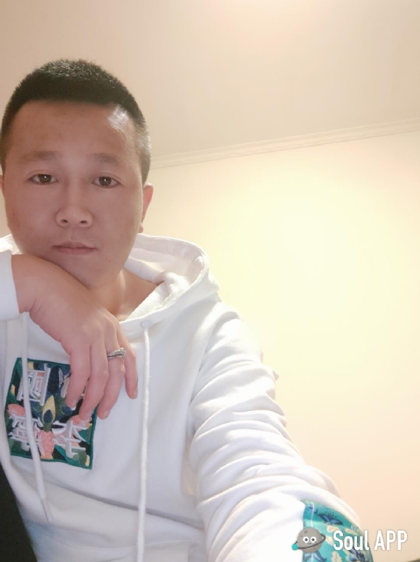 Away的第一张照片--沈阳相亲服务中心