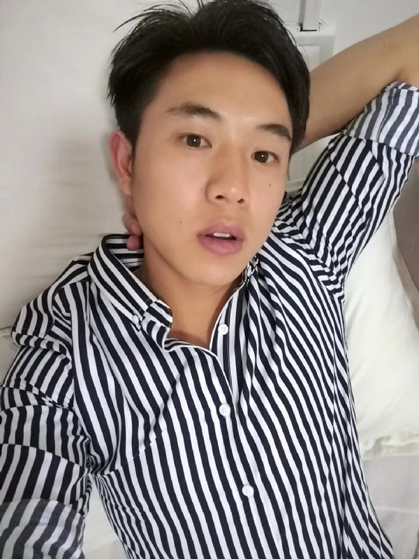 小雷的第二张照片--沈阳相亲服务中心