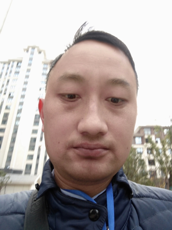 老男人的第一张照片--沈阳相亲服务中心