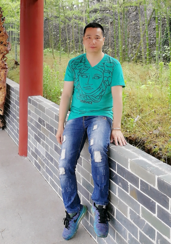 缘分不易的第一张照片--沈阳相亲服务中心