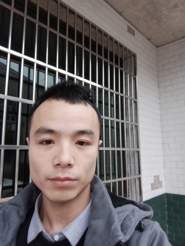 笑得那么开心的第三张照片--沈阳相亲服务中心