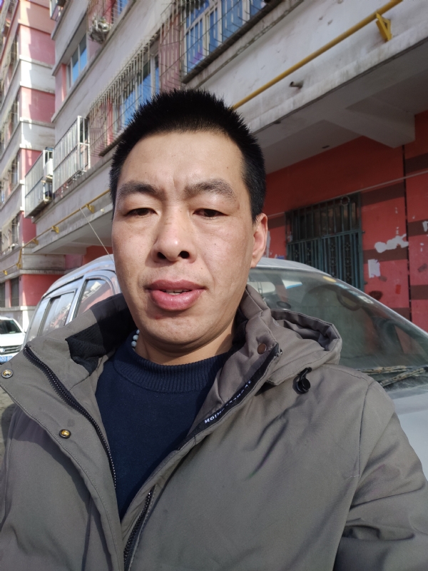 华哥的第二张照片--沈阳相亲服务中心