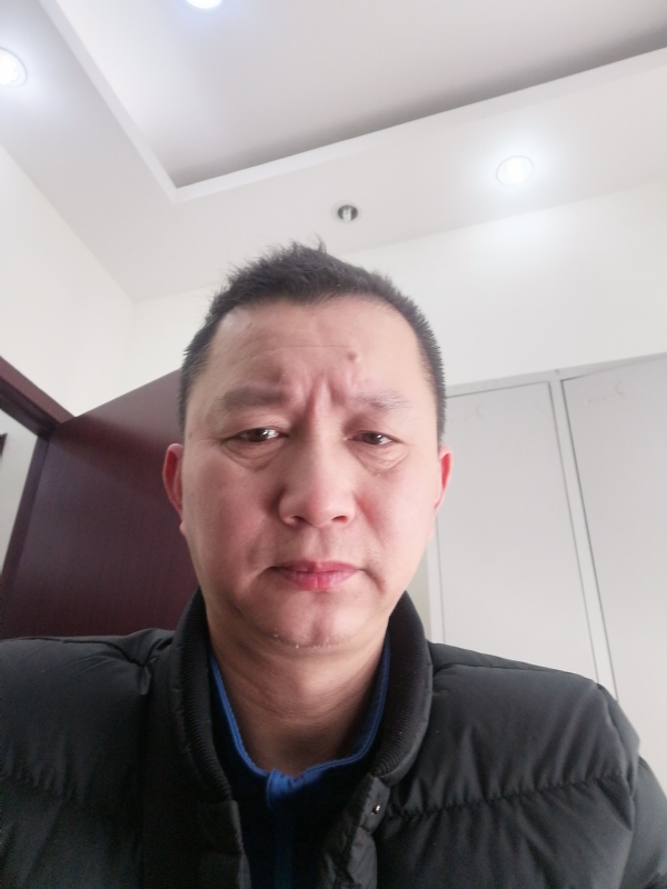 相视而笑的第一张照片--沈阳相亲服务中心