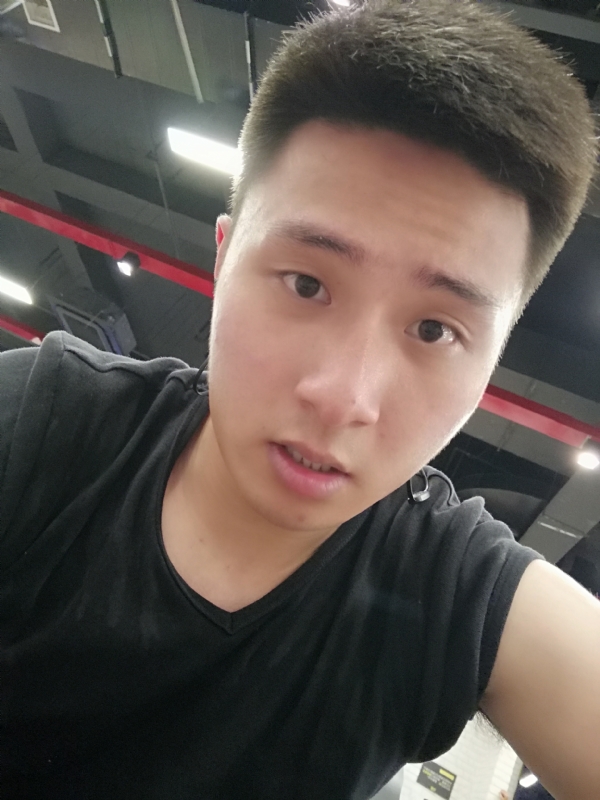 江南的雨的第一张照片--沈阳相亲服务中心