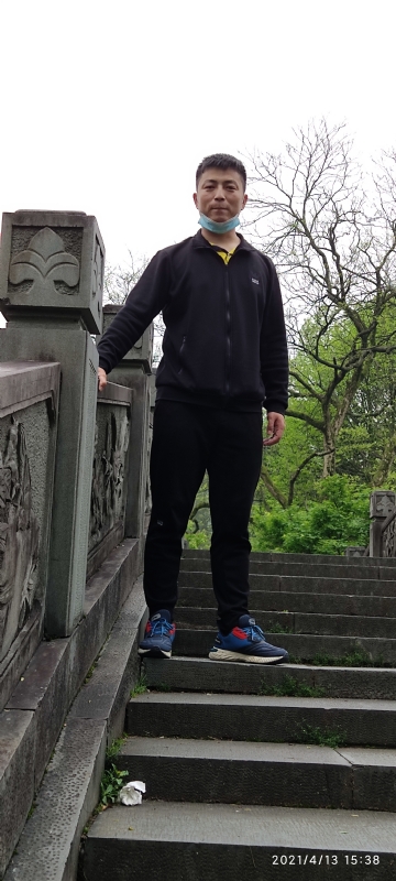 翁的第一张照片--沈阳相亲服务中心