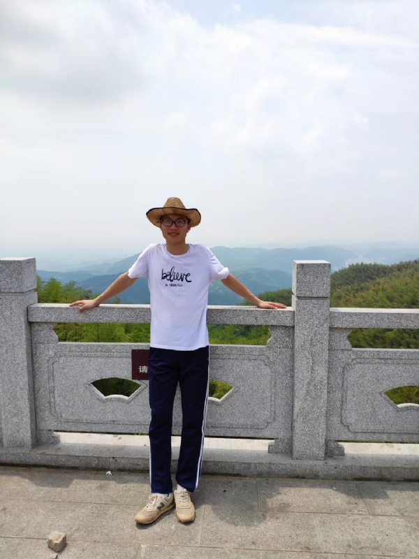 华华的第四张照片--沈阳相亲服务中心