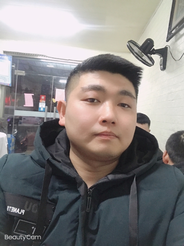 回忆是个小孩的第一张照片--沈阳相亲服务中心