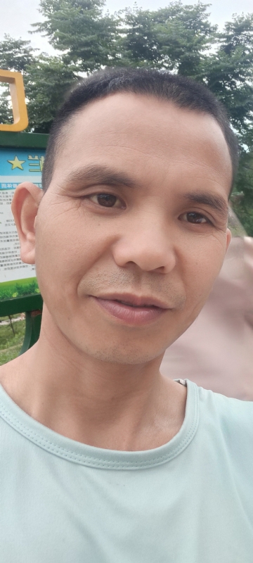 找个相爱的人结婚的第一张照片--沈阳相亲服务中心