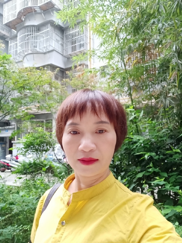 小瓶子的第二张照片--沈阳相亲服务中心