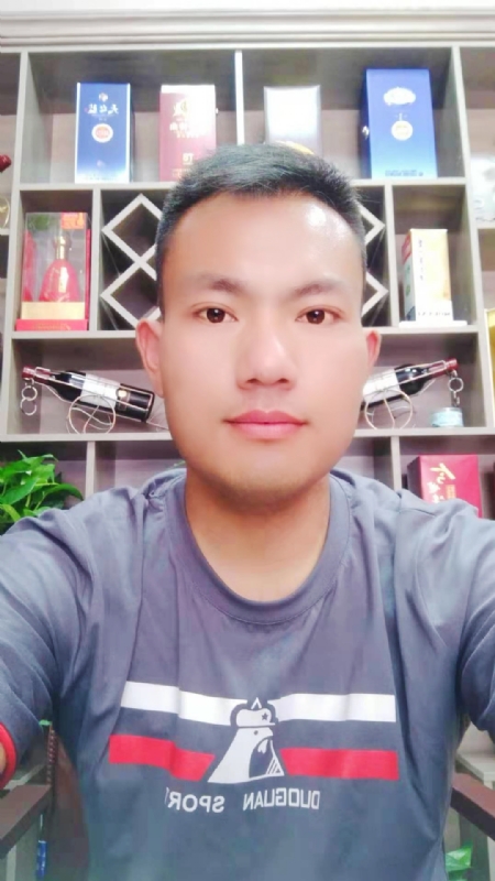 钱乾的第一张照片--沈阳相亲服务中心