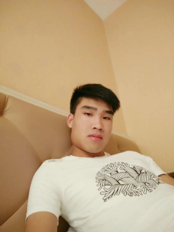 谁不曾孤单上路的第二张照片--沈阳相亲服务中心