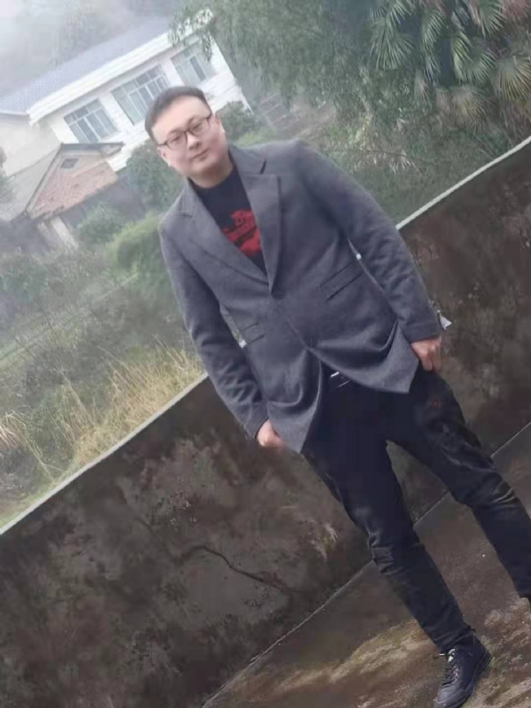 冰城的第二张照片--沈阳相亲服务中心