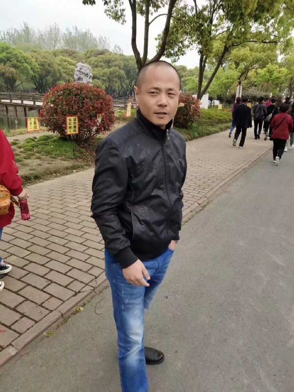 傻子的第一张照片--沈阳相亲服务中心