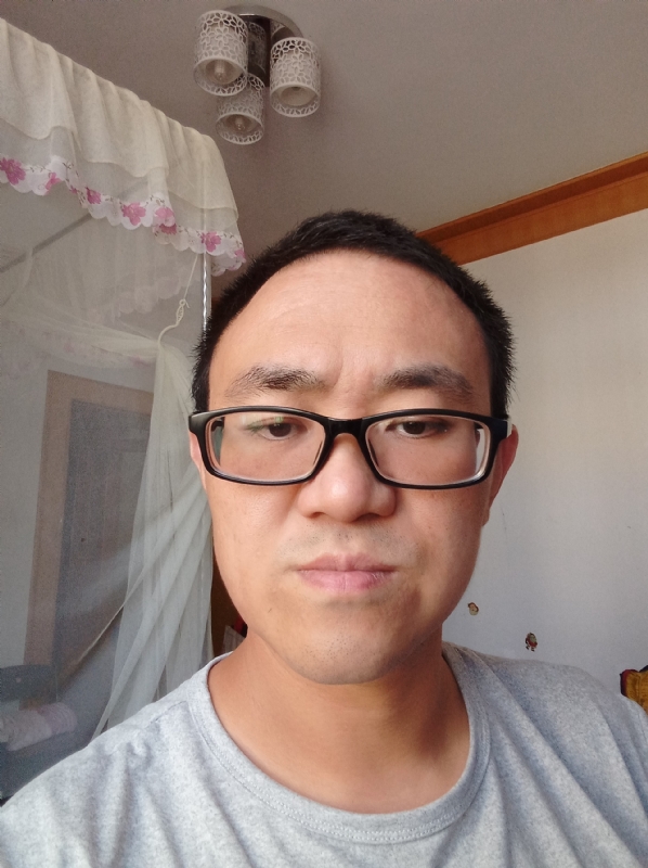 小涨常鸿的第一张照片--沈阳相亲服务中心