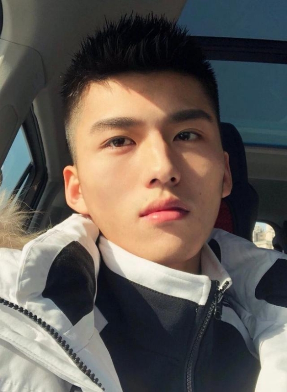 飞翔的第一张照片--沈阳相亲服务中心