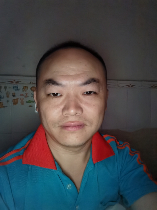 与子携老的第二张照片--沈阳相亲服务中心