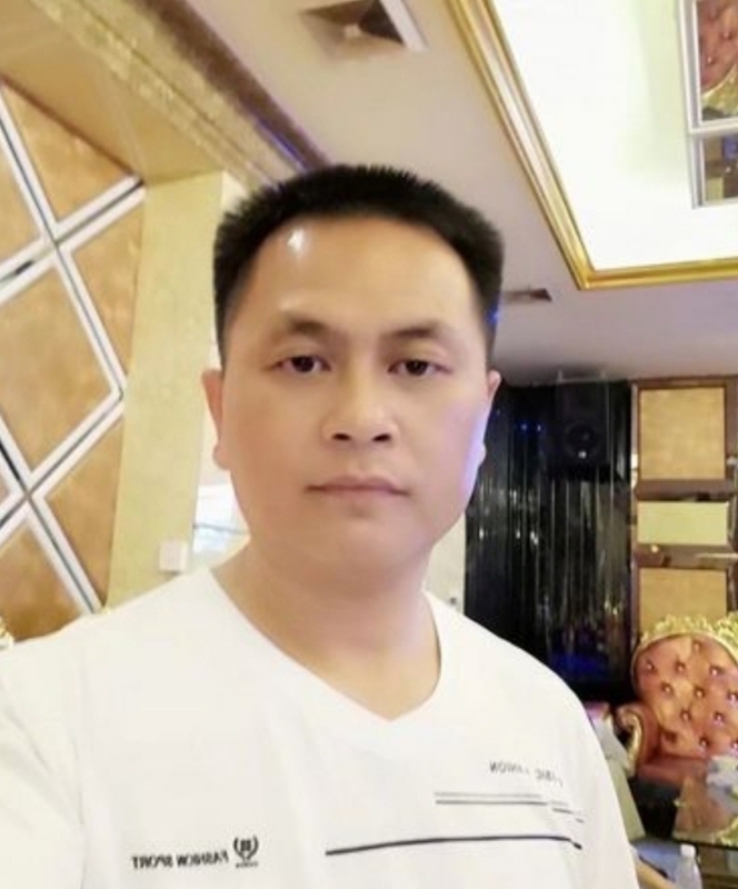 小梁的第二张照片--沈阳相亲服务中心