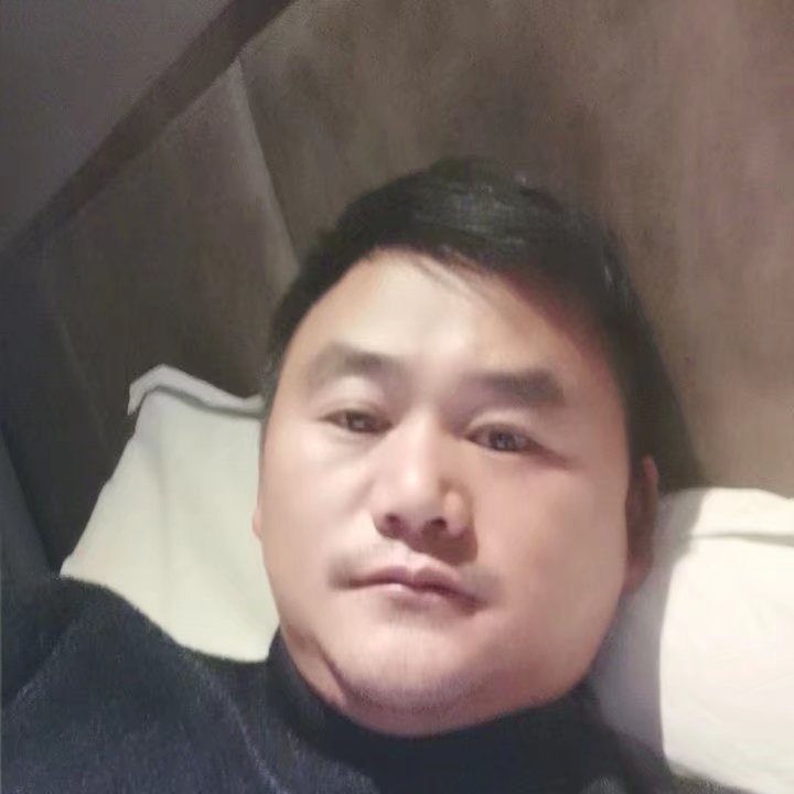 奔跑的第四张照片--沈阳相亲服务中心