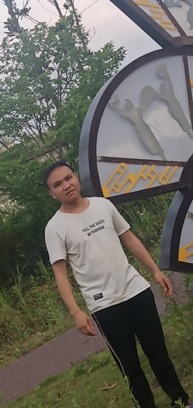 愉快的阳光的第一张照片--沈阳相亲服务中心