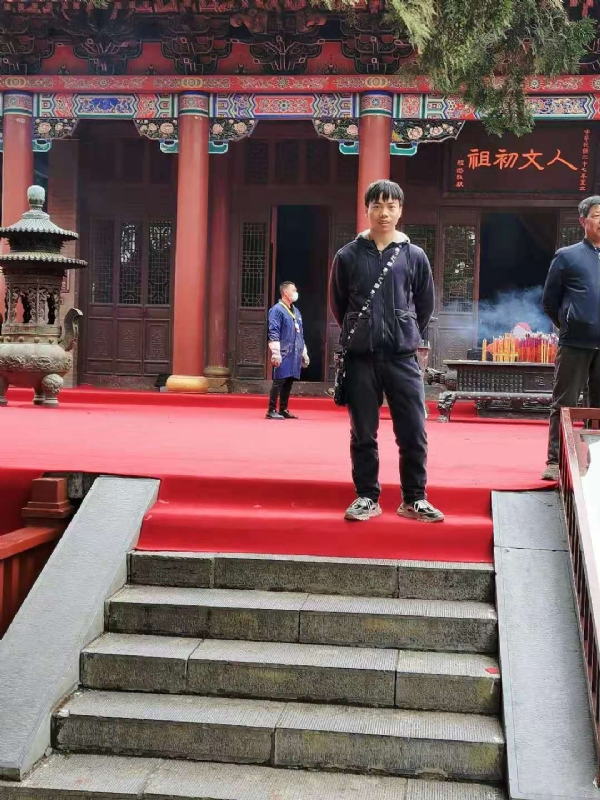 单身的小草的第三张照片--沈阳相亲服务中心