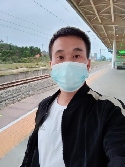 小李的第一张照片--沈阳相亲服务中心