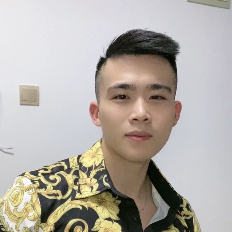 迷彩冲锋衣的第一张照片--沈阳相亲服务中心