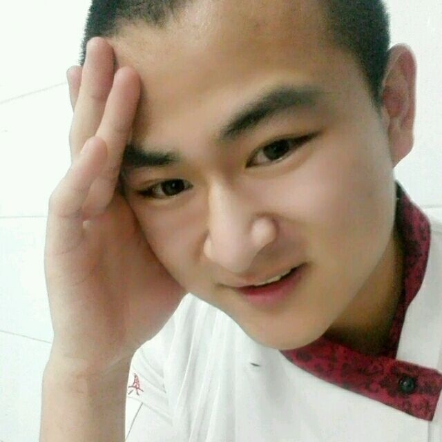 人潮拥挤的第一张照片--沈阳相亲服务中心