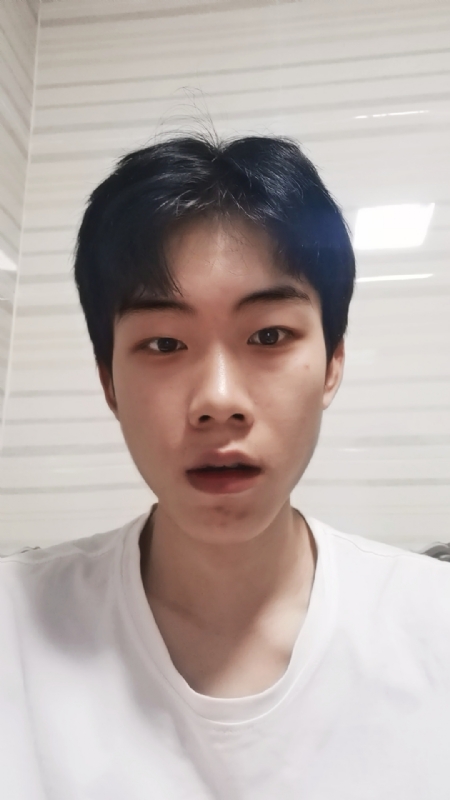 嘿的第一张照片--沈阳相亲服务中心